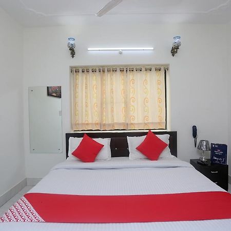 Oyo 18301 Hotel A-One Alwar Exterior foto